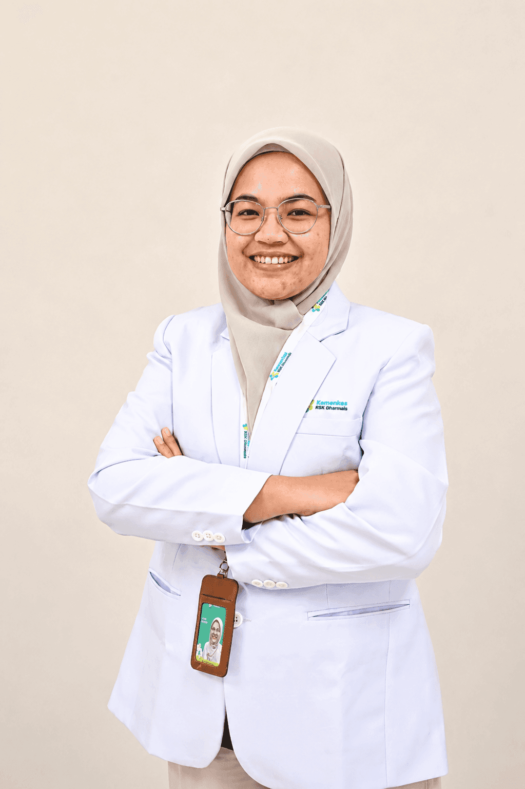 dr. ADLINA KARISYAH, Sp.B